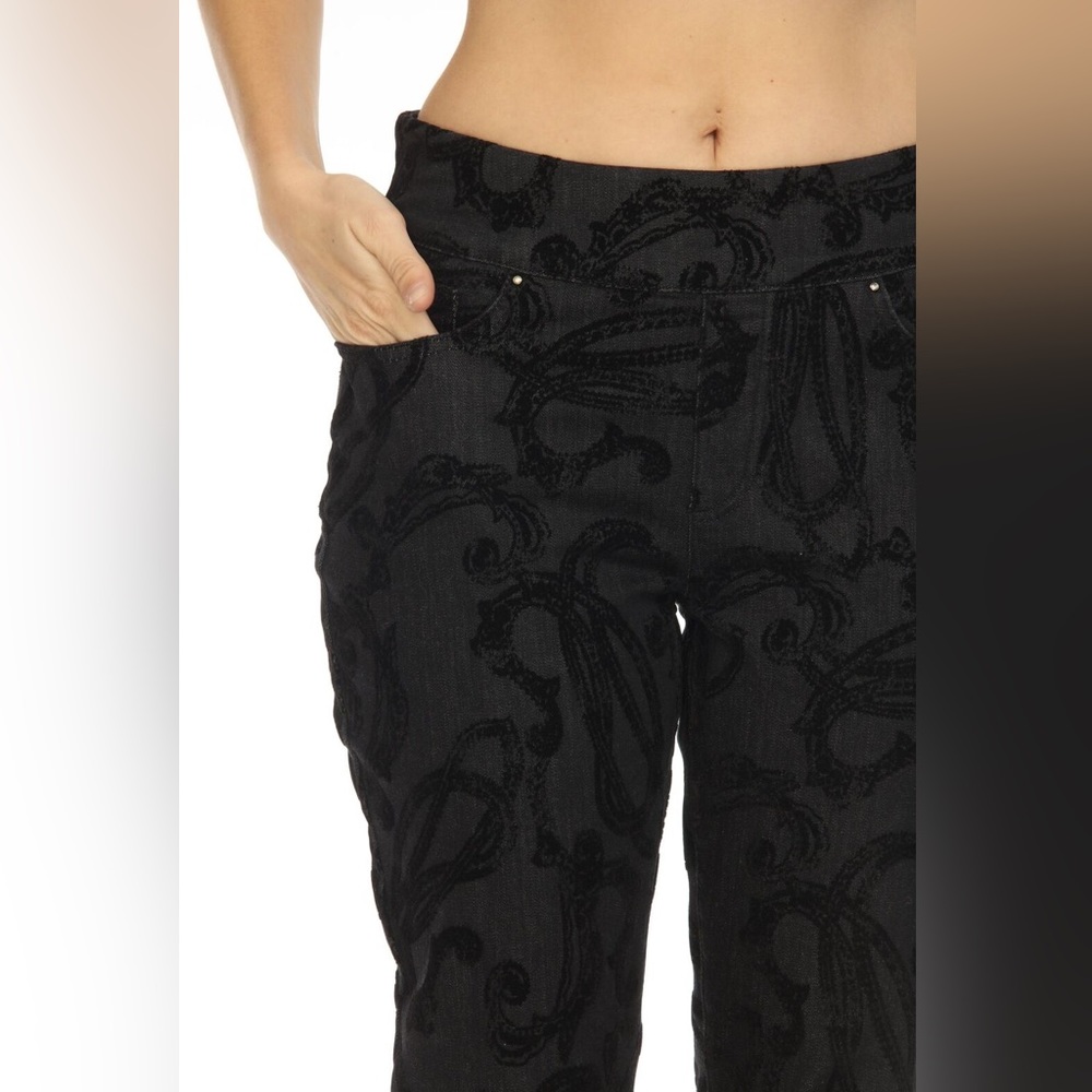 NWT🌸Joseph Ribkoff Black Cropped Jeans - Picture 5 of 17